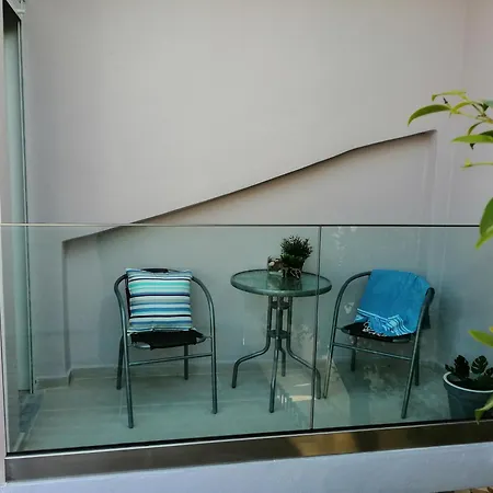 Apartment Drosia, 3 Mins From The Rethymno